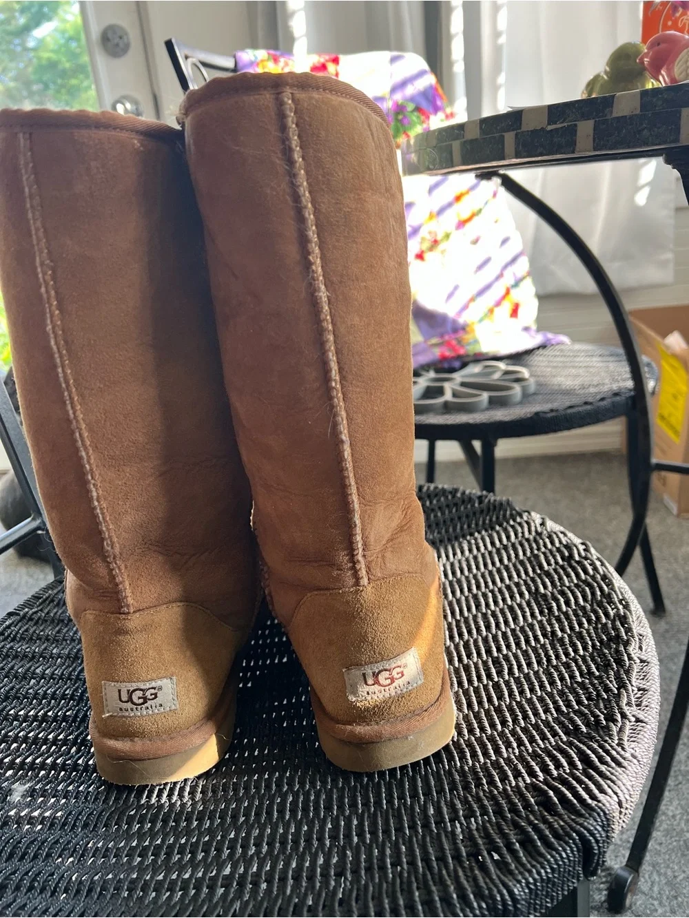 UGG classic tall boots in sz 8 in classic chestnut color suede.